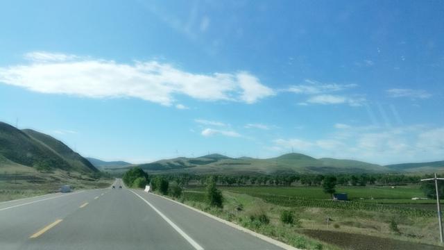 中国的66号公路张北草原天路图片,张北天路被誉为国内66号公路