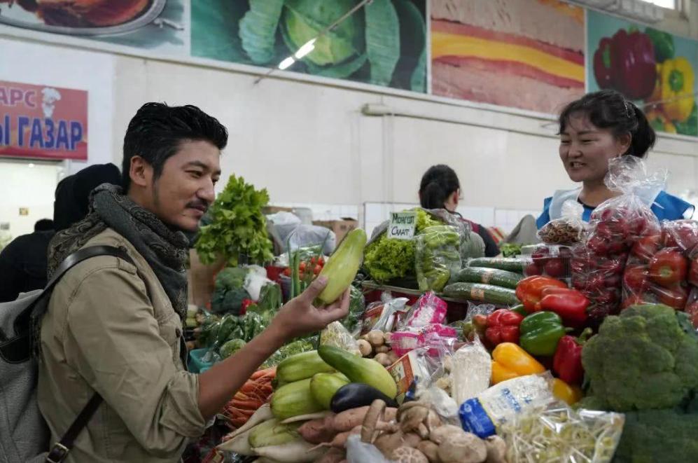蒙古国80%蔬果由中国进口，为何自身不种植？当地人：有几点原因