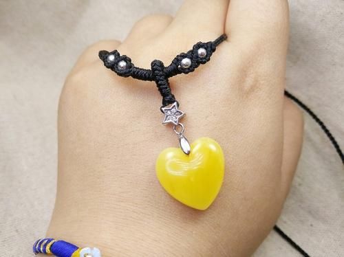 琥珀蜜蜡亿万年,琥珀蜜蜡之旅