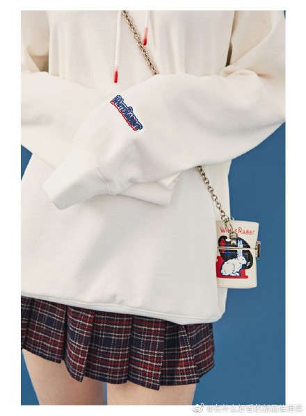 kfc联名桶改水桶包,kfc联名搭配