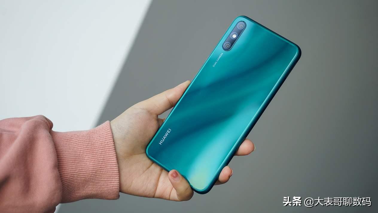 买手机不跟风,买手机别盲目这三款手机值得购买