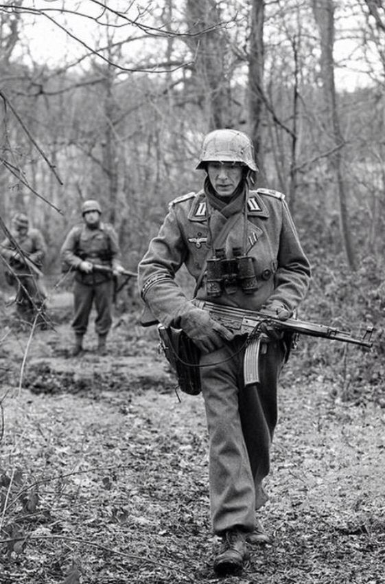 二战德国国防军头盔分类和详解，不愧为二战最优秀头盔