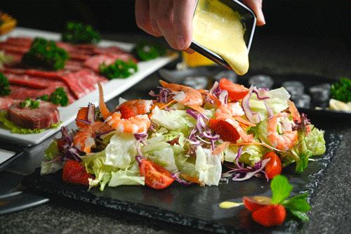 这家烤肉巨头新店开业就“爆店”！现在还能免费吃肉，这也太棒了