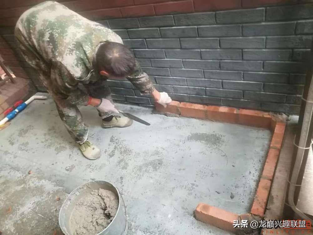 鱼友自制龙鱼缸,自制锦鲤鱼食配方及全过程