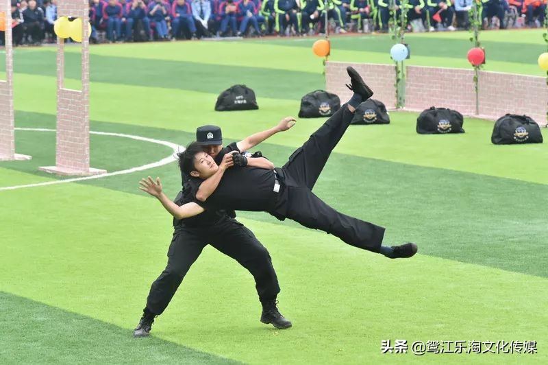 梧州公安演练,全市公安特警比武开幕式