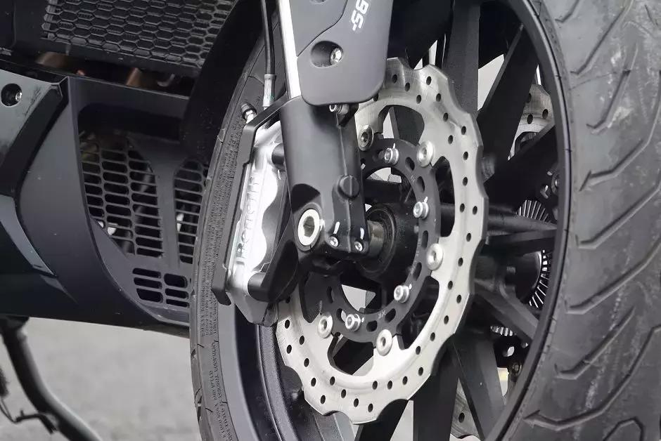 贝纳利502测评骑士网,国产大魔鬼贝纳利502c