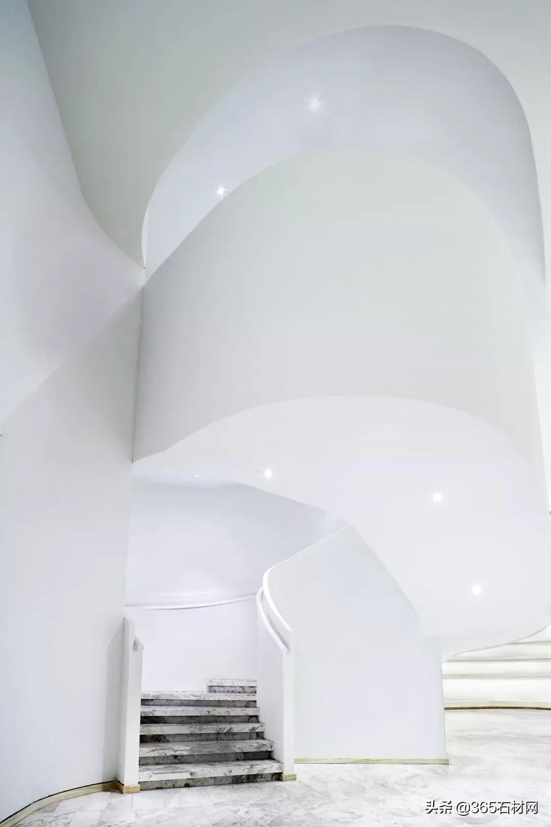 全球18家奢侈品店的大理石楼梯踏步欣赏，美哭了