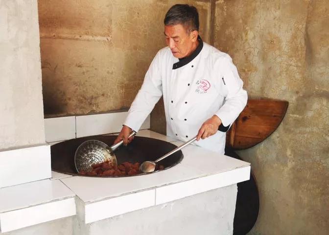 巢湖中垾邱兆华卤牛肉电话,巢湖市最有名卤牛肉