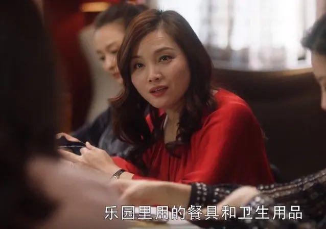 女人打架是不是爱薅头发,女人打架拼命薅头发