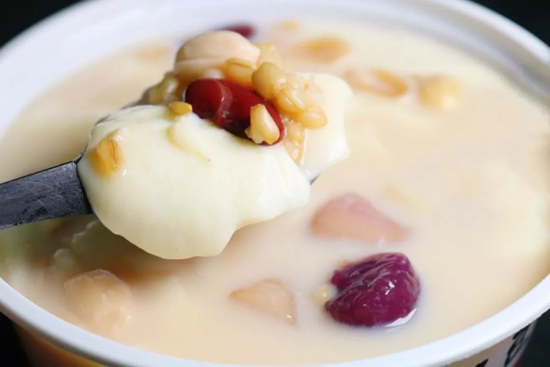 又小又偏！这碗藏在小巷深处的“魔鬼”豆花，我都舍不得曝光