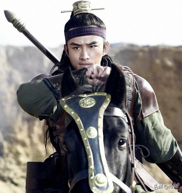 没羽箭张清连挑十五位梁山好汉,水浒里敢匹敌没羽箭张清的小人物