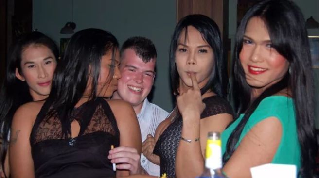 这里租妻合法，艾滋指数全球第一，每年竟还有3000万人要去