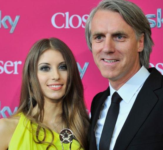 胡梅尔斯的趣事：在队内和莱万动手，女友被评为德国最美太太