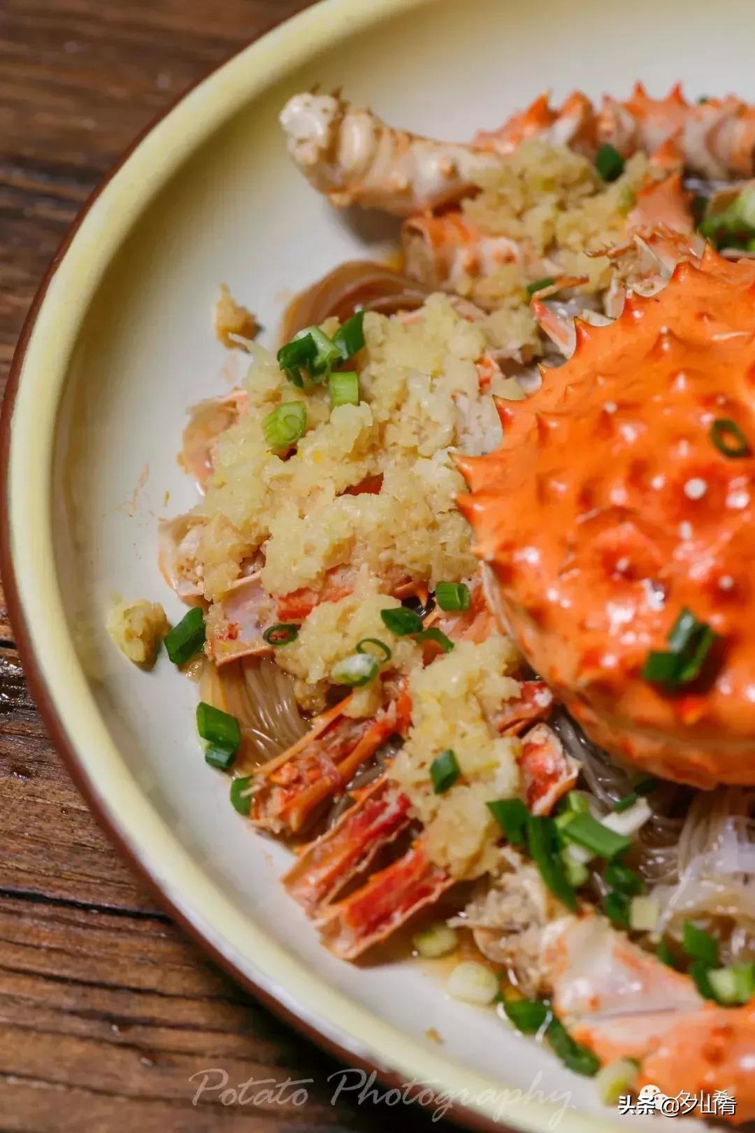 帝王蟹开餐仪式,中国人沉浸式吃帝王蟹