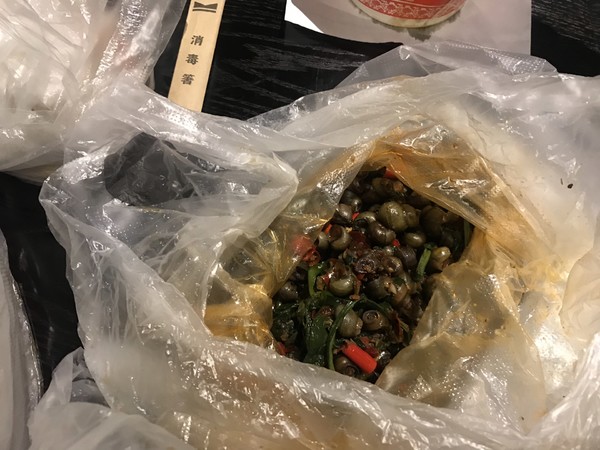 鑺掑競鍜岃吘鍐茬憺涓藉摢涓ソ,鑵惧啿鐟炰附鑺掑競瑗垮弻鐗堢撼