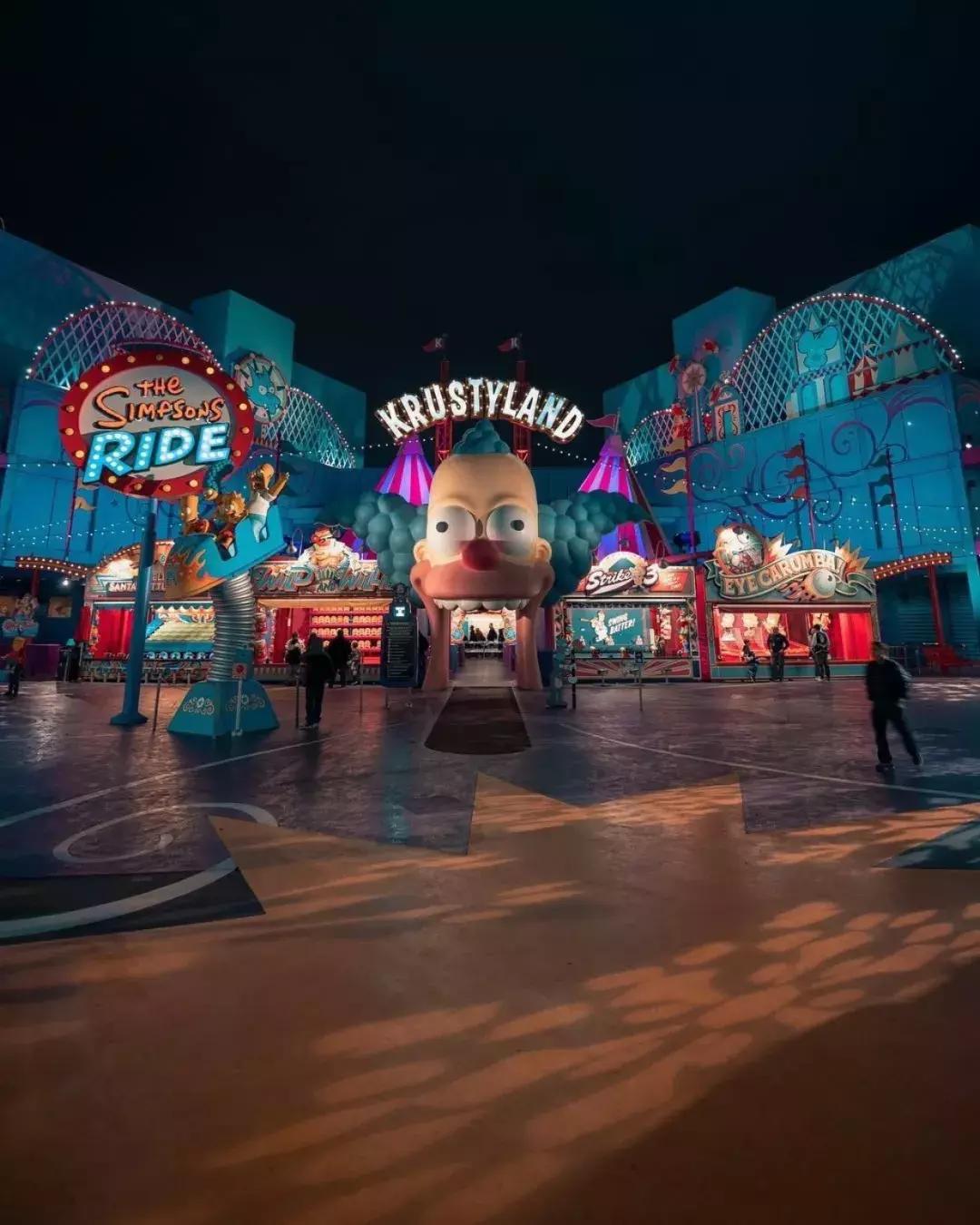 放假了和你爱的人去一次游乐场,一定要和自己爱的人去一次游乐场