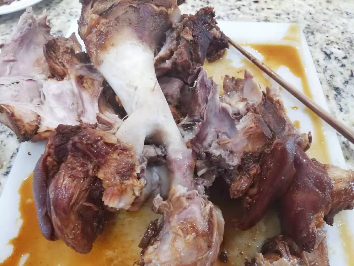 30年大厨教你酱肘子的正宗做法,大姐教你正宗酱肘子的做法