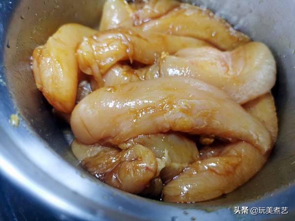 鸡柳怎么炸才能有汁水,鸡柳怎么做嫩而不柴