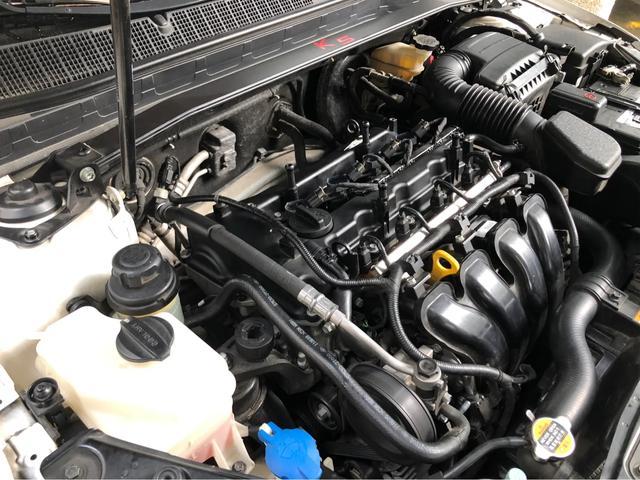 起亚k5气门室盖垫渗油,自己动手更换发动机气门室盖