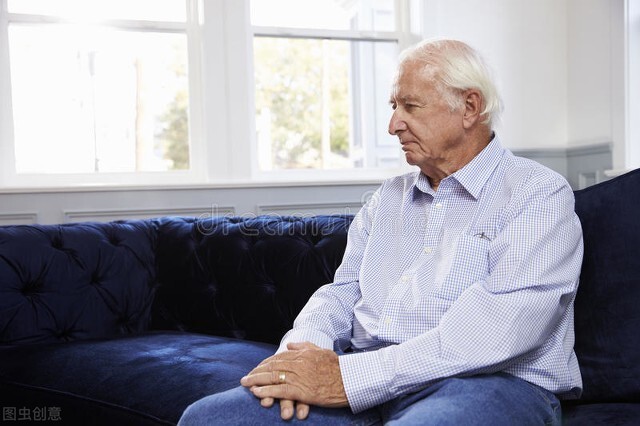 肝性脑病出现狂躁症状会怎样,肝癌肝性脑病有什么症状和表现