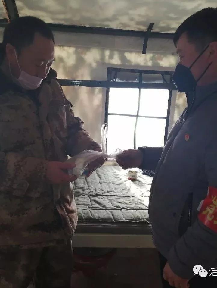 「典型经验做法」赤峰市阿鲁科尔沁旗巴彦花镇：群众下单，*党**员代购，疫情防控再出新招