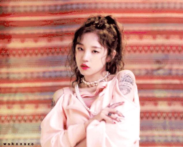 安妮半披发型,安妮新款短发发型