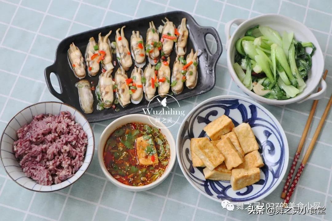 福建一家三口晚餐吃什么,盘点福建一家五口的晚餐