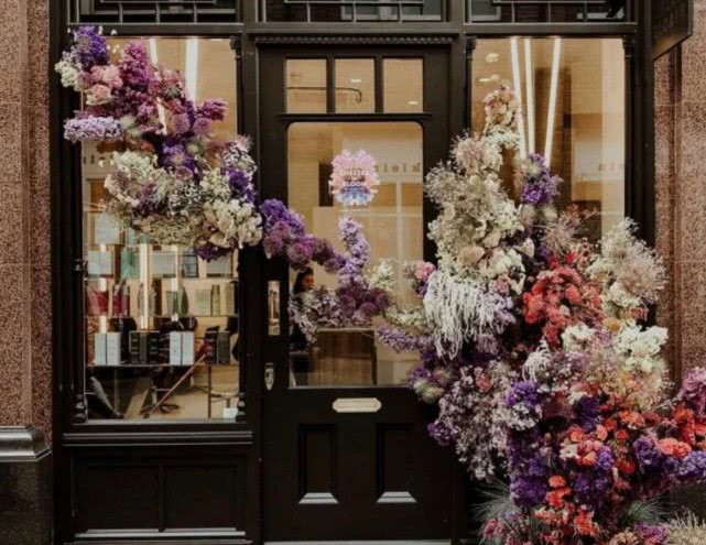 开花店如何在抖音上赚钱,开一个花店可以赚钱吗