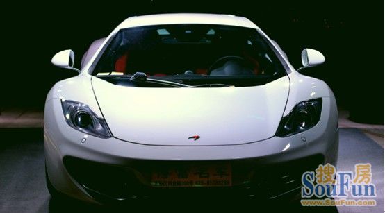 成都绿地锦天府事件,成都超跑事件