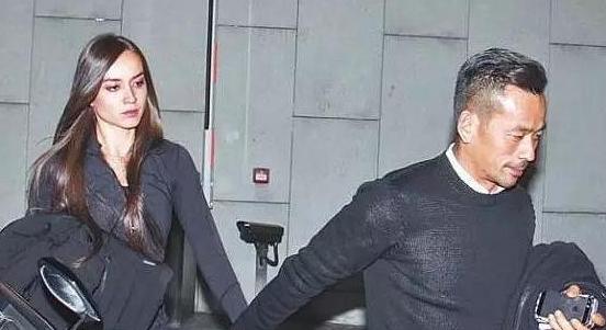 刘碧丽罕见晒近照,刘碧丽5年拼4胎顺产还是剖腹产