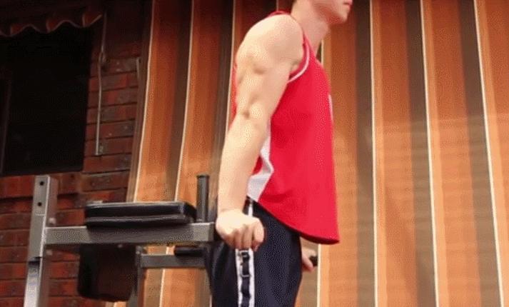 手臂臂围训练方法,增加臂围最有效的动作