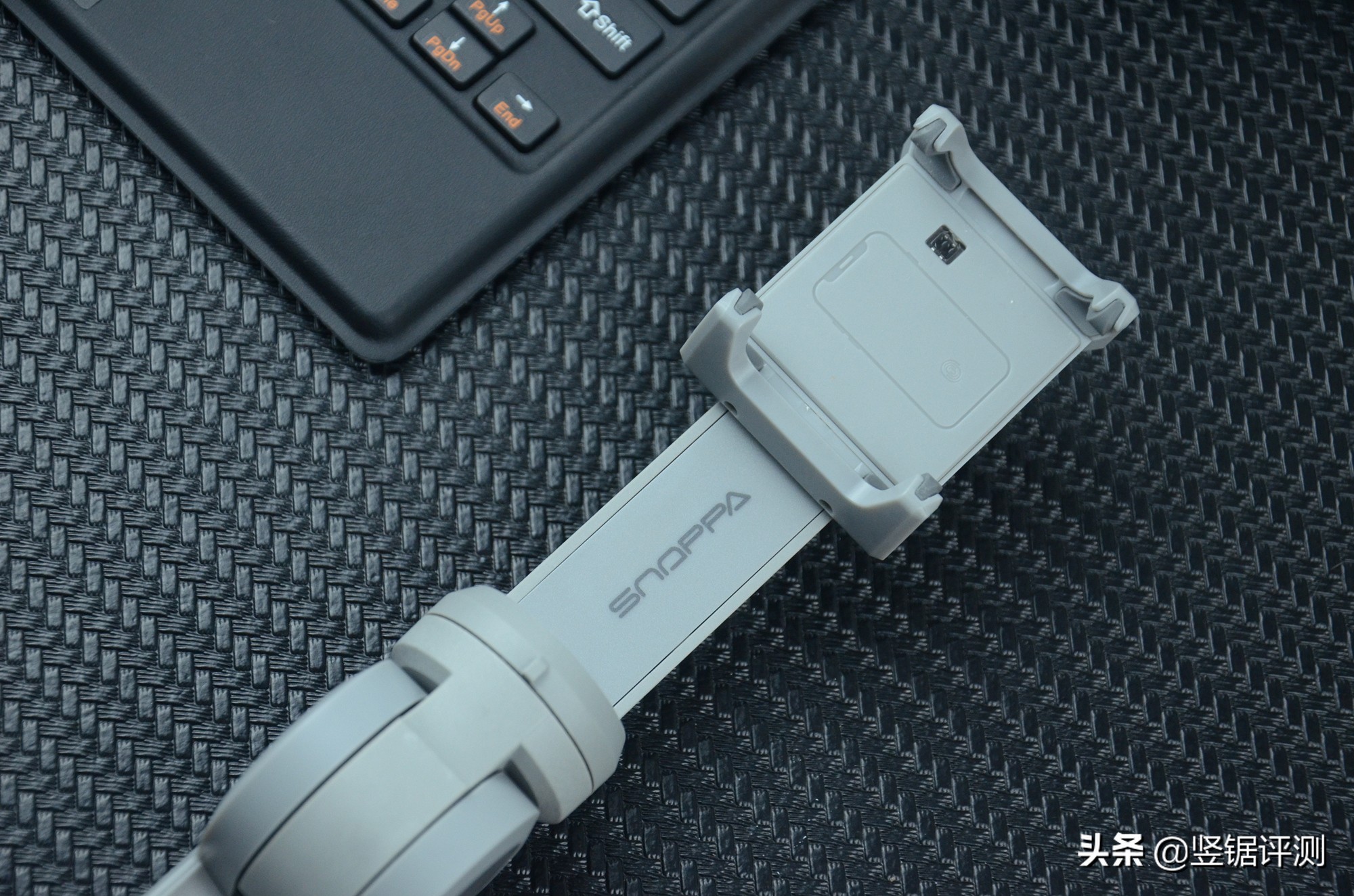 便携三轴折叠稳定器,能支持折叠屏的手机稳定器