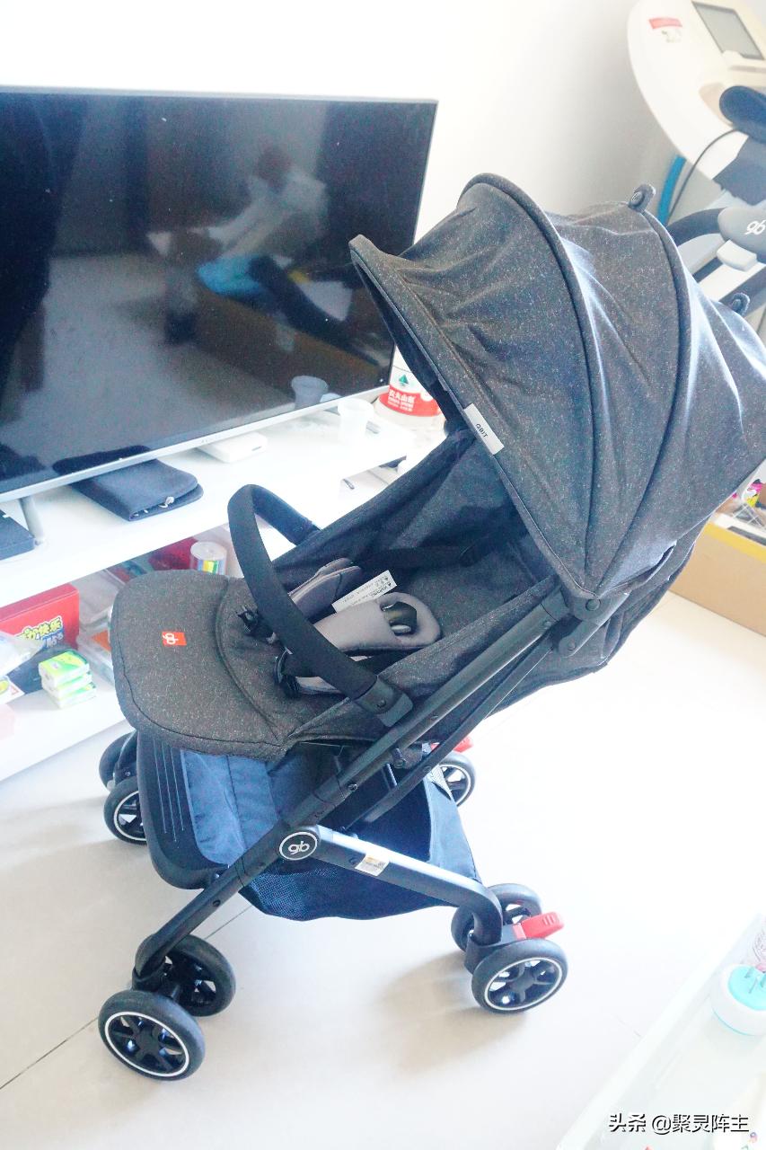 给你们推荐几款带娃必备大件好物,实用不鸡肋的8件带娃好物