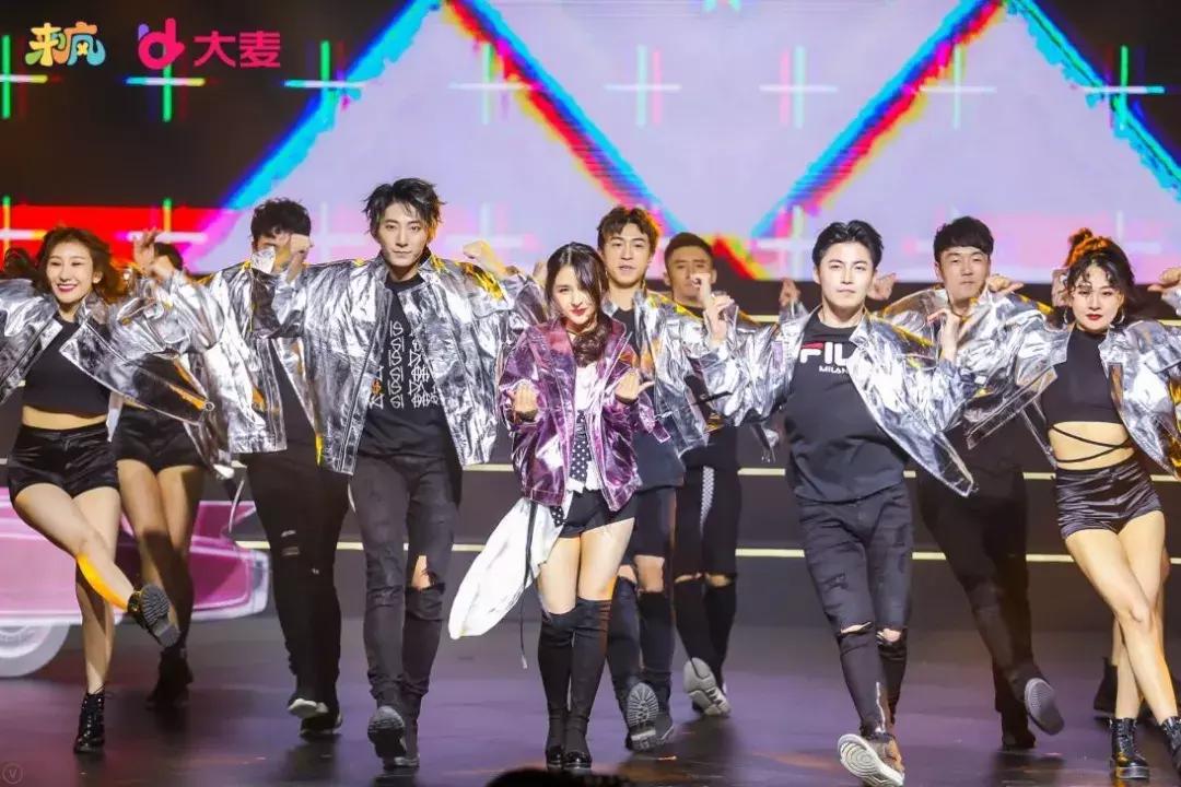 还在赛道上！盛典落幕，2019年来疯进军“综合性泛娱乐社区”