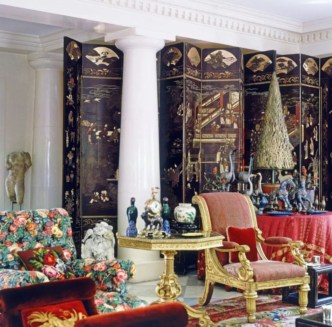 意大利品牌华伦天奴,华伦天奴首席设计师