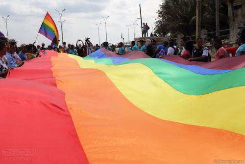 有gay问了我一个问题......我表示很遗憾