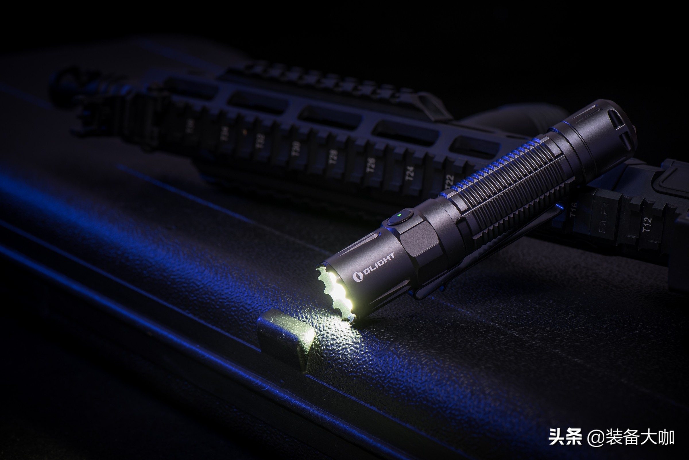 照明多面手——OLIGHTM2RPRO武士手电评测