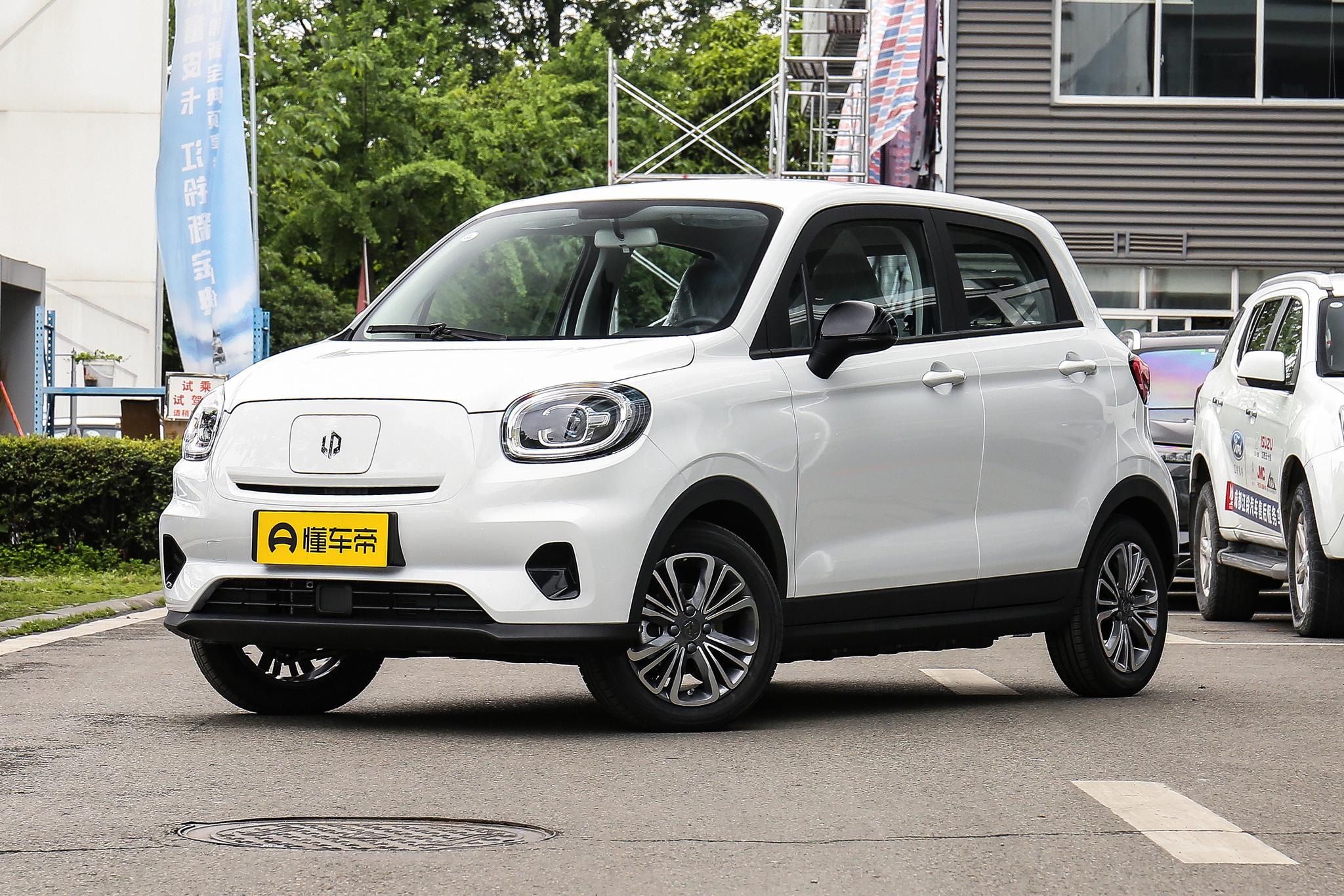 零跑新能源电动汽车t03,最便宜的新能源车零跑t03