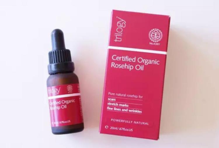 玫瑰果油的妙用,玫瑰果油的最佳搭配