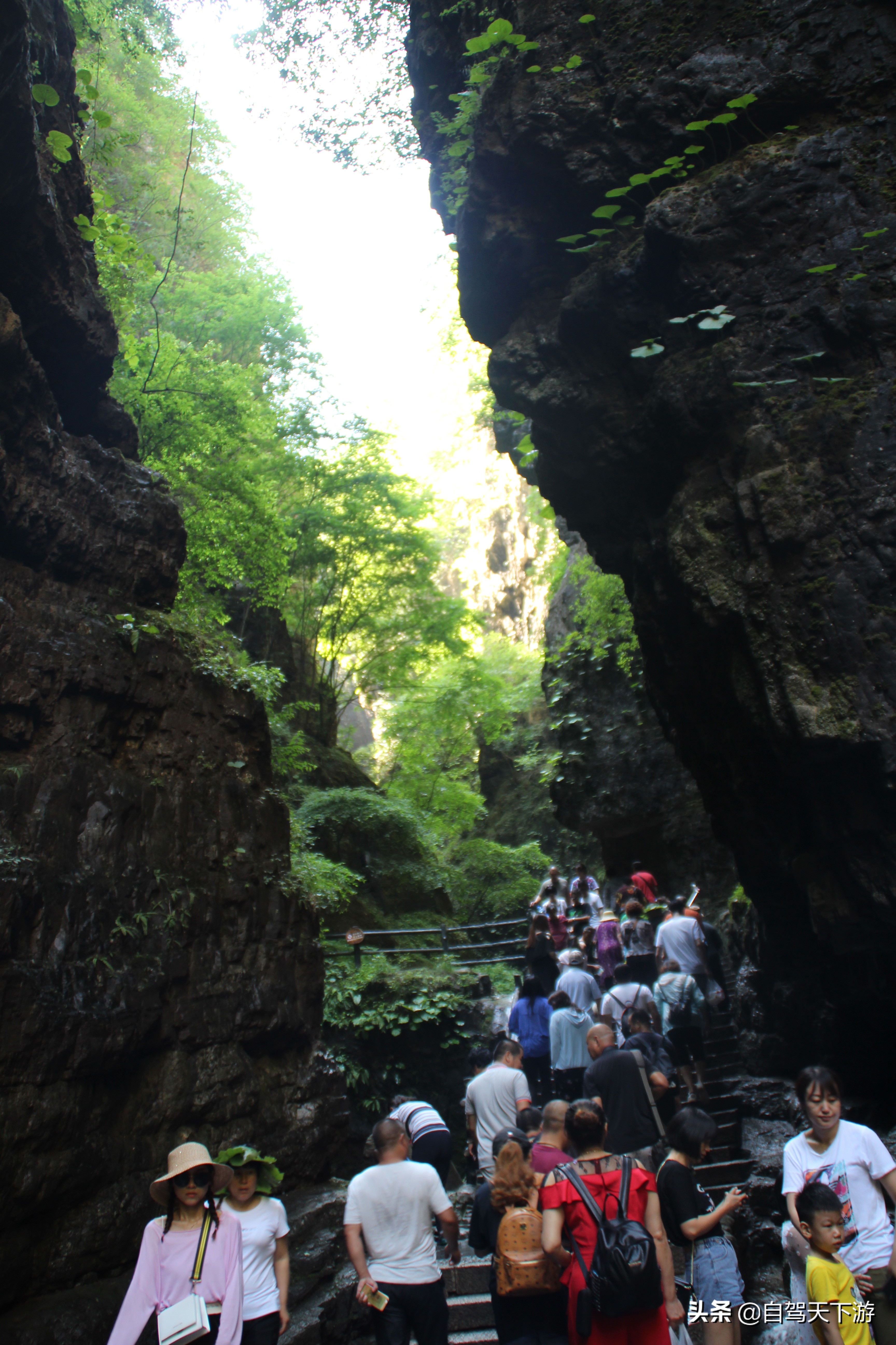 野三坡百里峡是什么样的,天下第一峡谷风景区