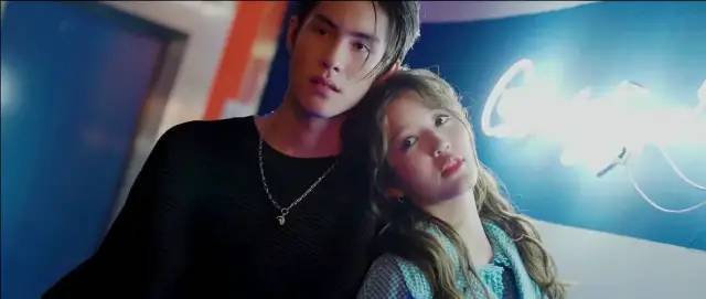 天才枪手精妙谍战片,2021年好看的高评分谍战片