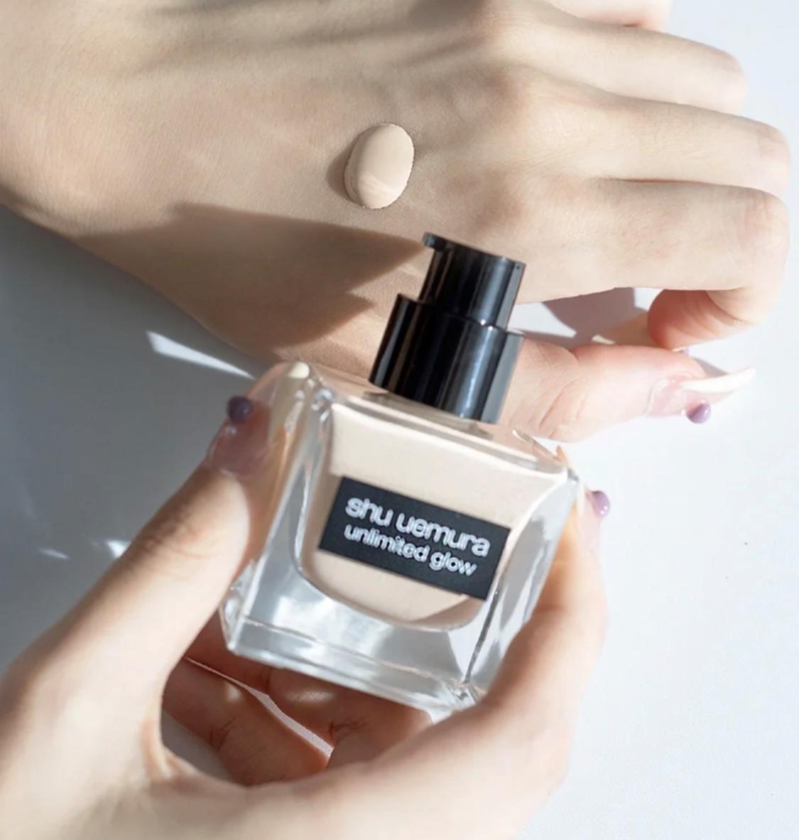 十大公认遮瑕的大牌粉底液,粉底液推荐公认好用阿玛尼粉底液