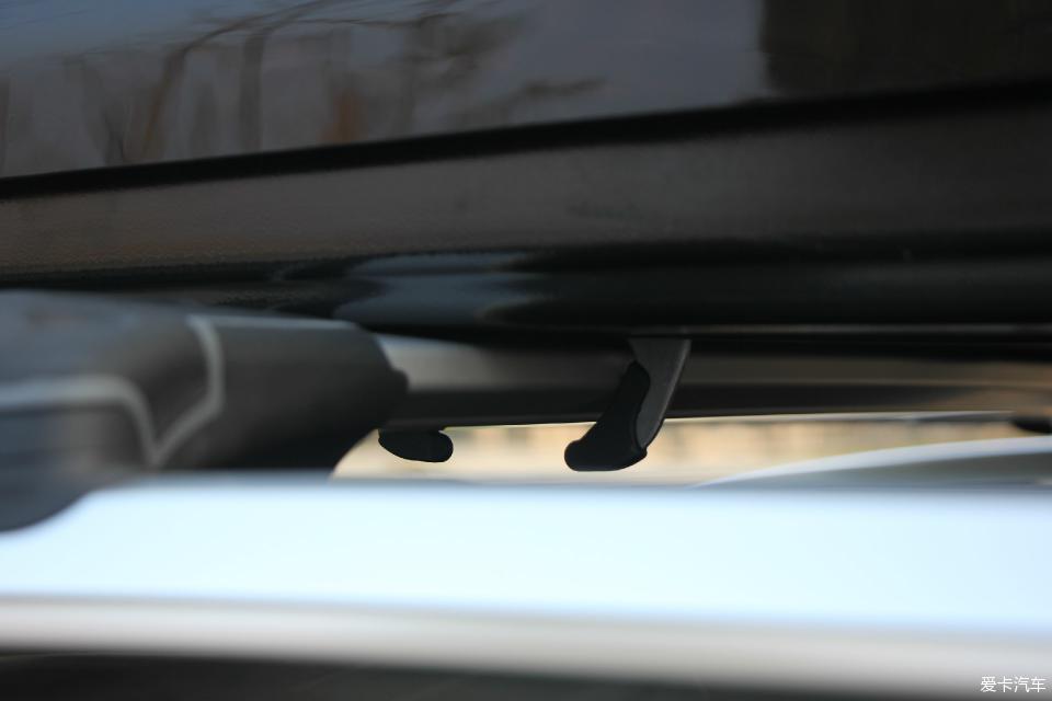 大熊的“书包”——THULE/拓乐灵动800车顶行李箱！