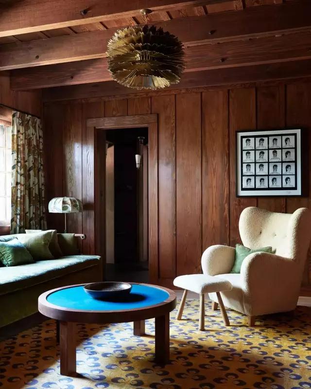 美国女明星安妮海瑟薇感情,安妮海瑟薇带孩子逛街状态