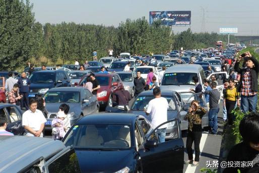 中国高速公路一年亏损多少亿,高速公路亏损的原因有哪些