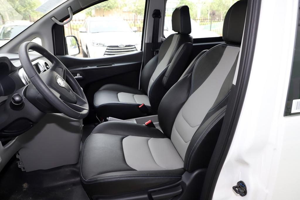 瑞风m3和五菱宏光v哪个好,瑞风m3五菱宏光plus很纠结买哪个