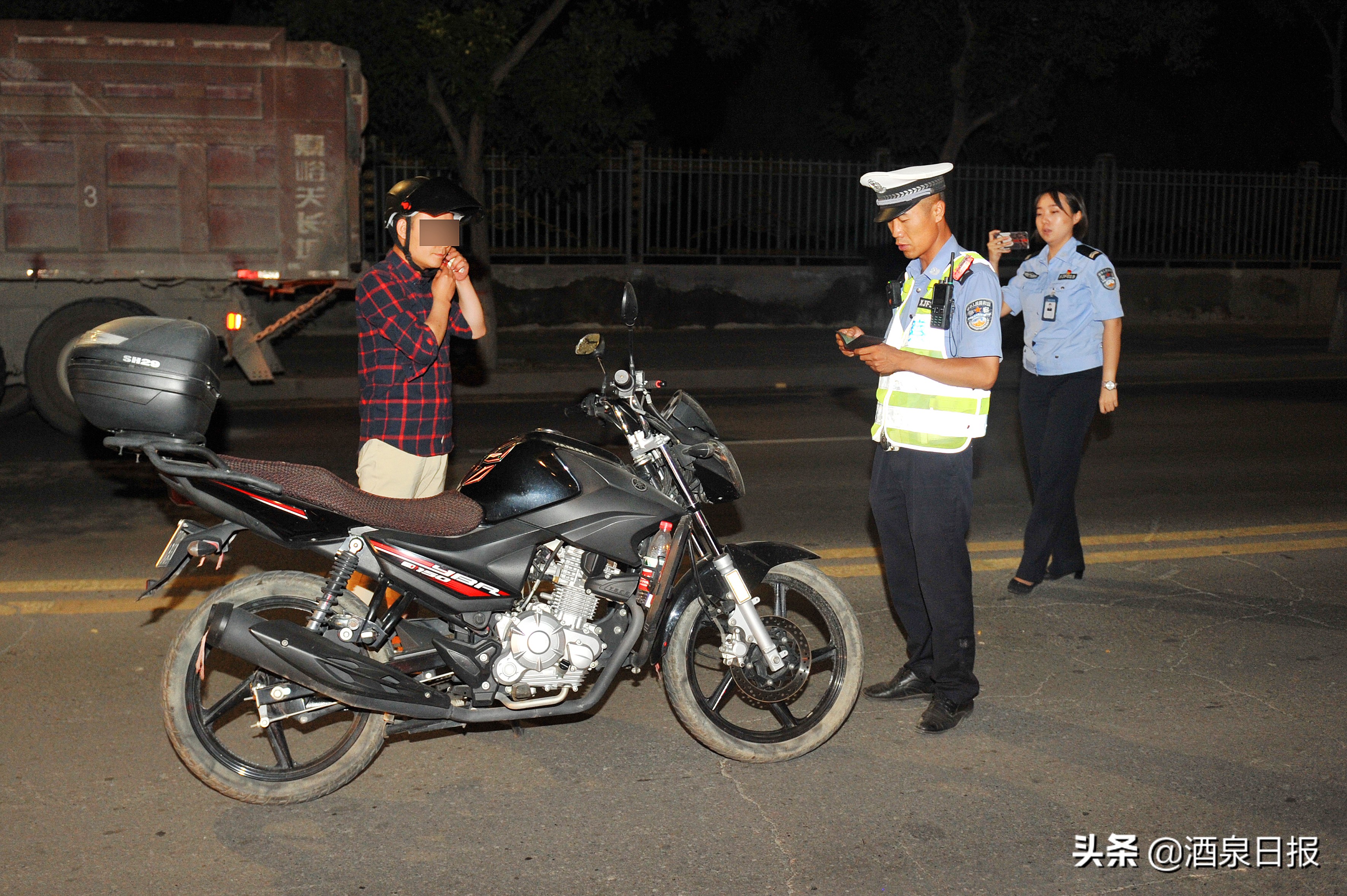 用责任与坚守换平安,用忠诚和担当为百姓排忧解难