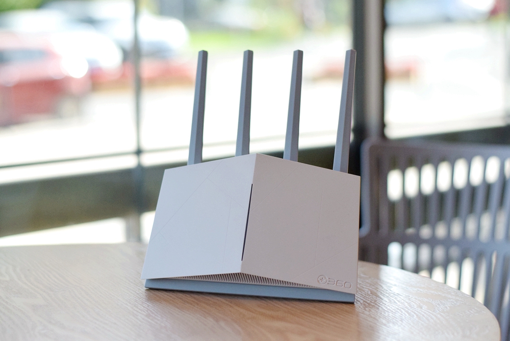 怎样给路由器增加外置天线,路由器天线内置好还是外置好