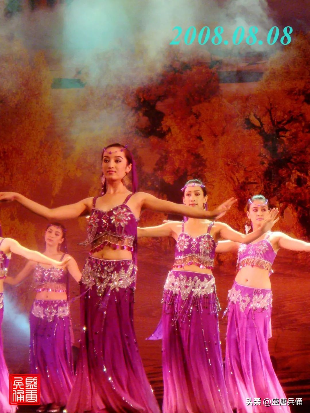 乌鲁木齐二道桥大巴扎民族风情,乌市二道桥国际大巴扎开街仪式