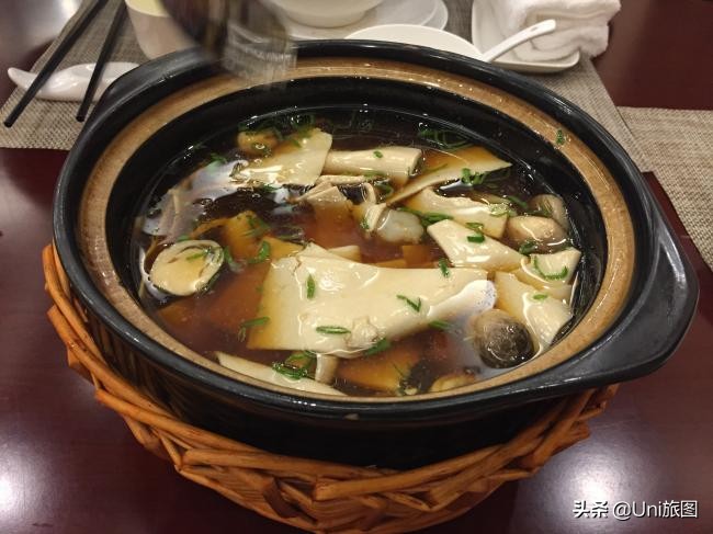 海外华人2019故乡行：去看看水漫金山的镇江金山江天禅寺，这个才是真正的金山寺，它今年真的没有被淹